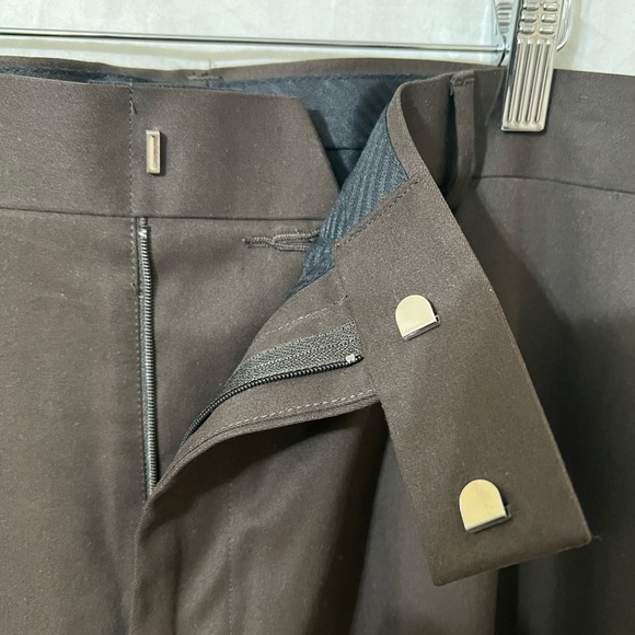 Perry. Ellis, men’s dress slacks size 42X30 long. - Picture 4 of 7
